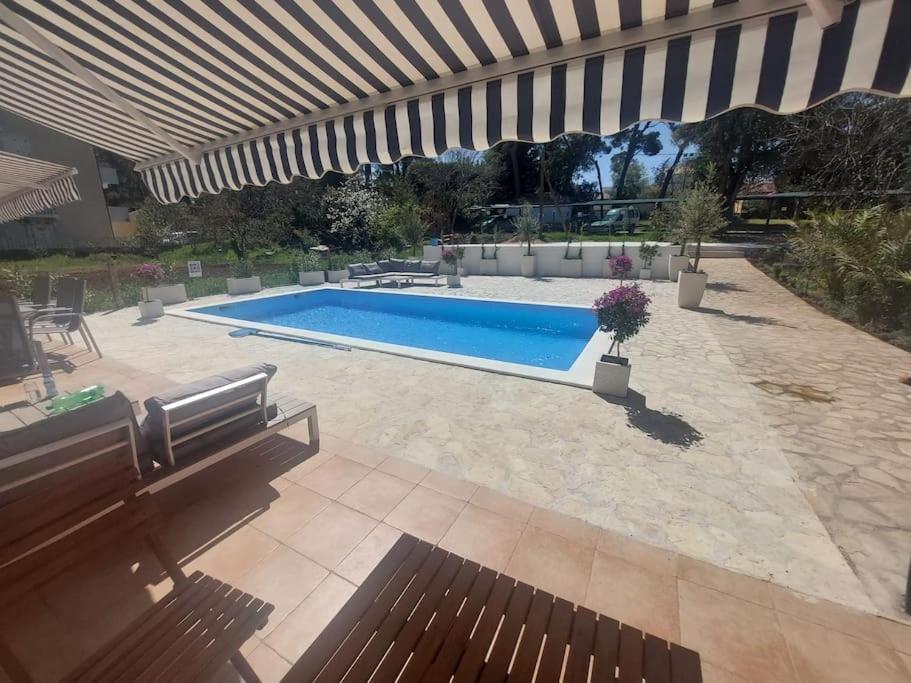 Casa Blanca, Biograd Na Moru Lägenhet Exteriör bild