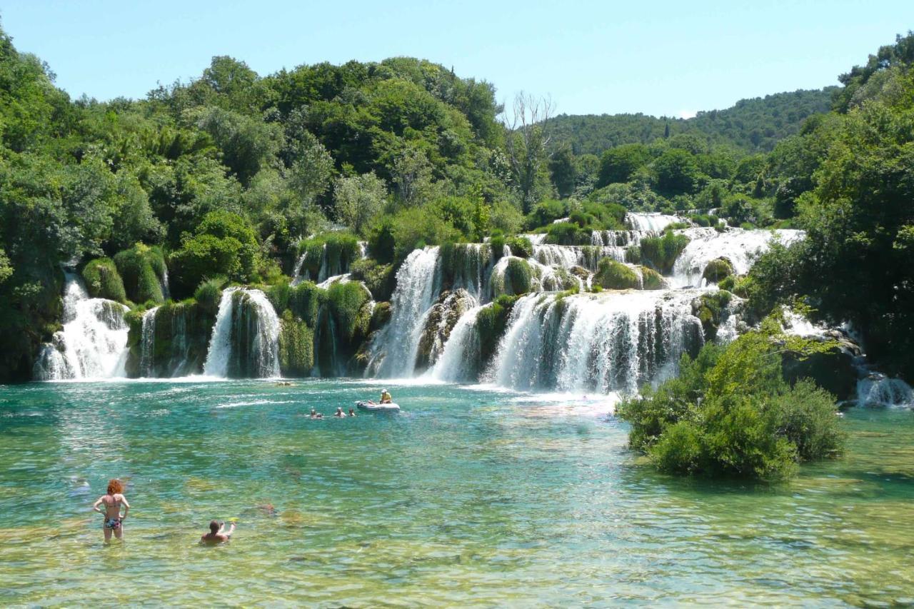 Casa Blanca, Biograd Na Moru Lägenhet Exteriör bild